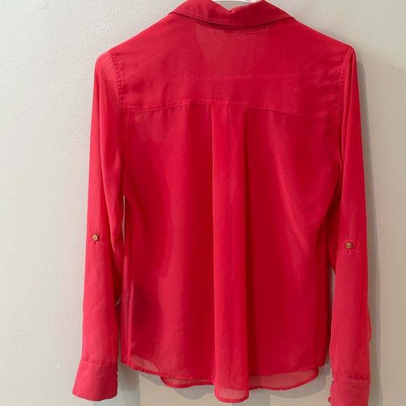 Guess long sleeved blouse 💕 - Picture 3 of 3